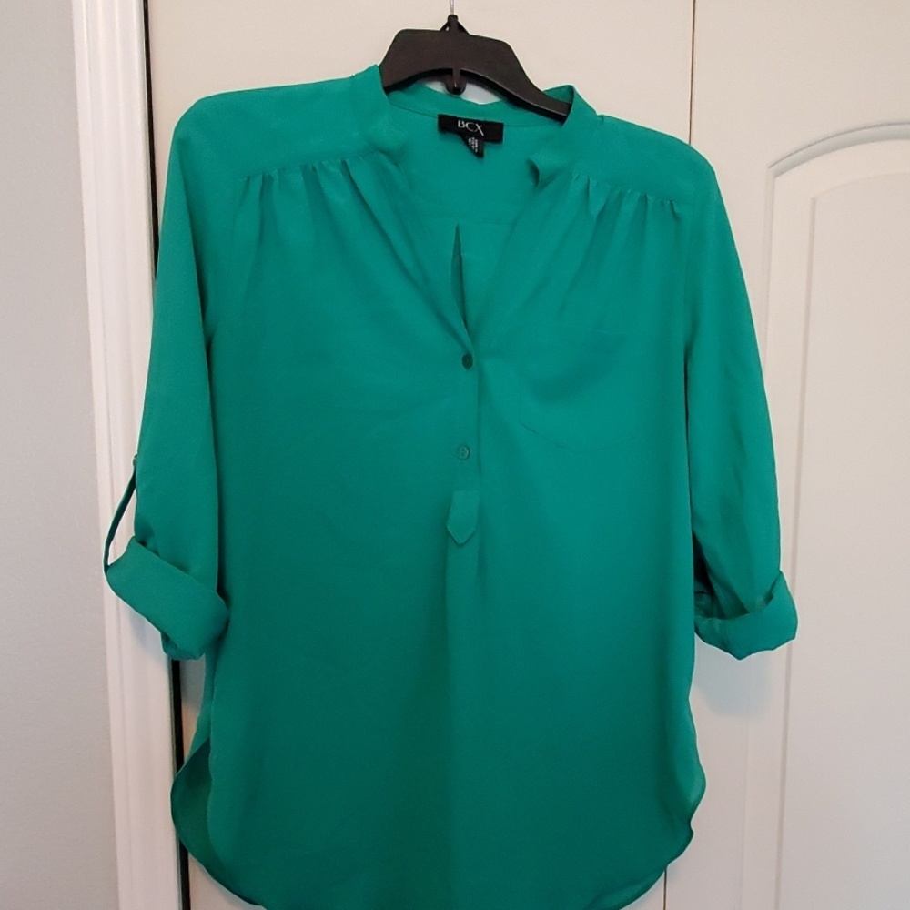 🌷4 for $20 Green blouse